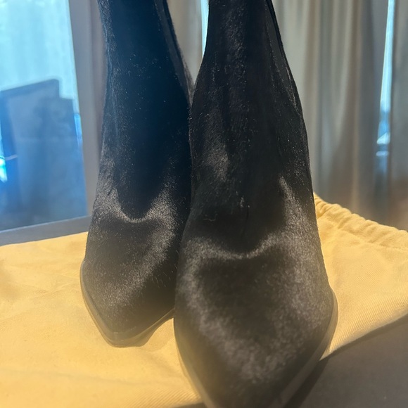 Louis Vuitton stiletto boots size 38 - Picture 11 of 11